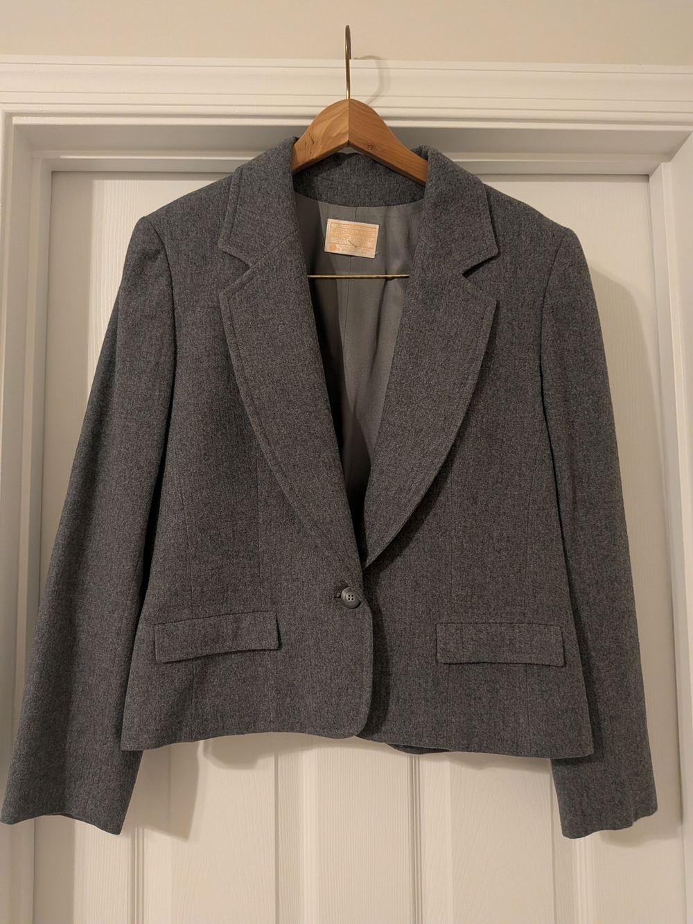 Womens Gray Tailored Wool-Blend Blazer Jacket